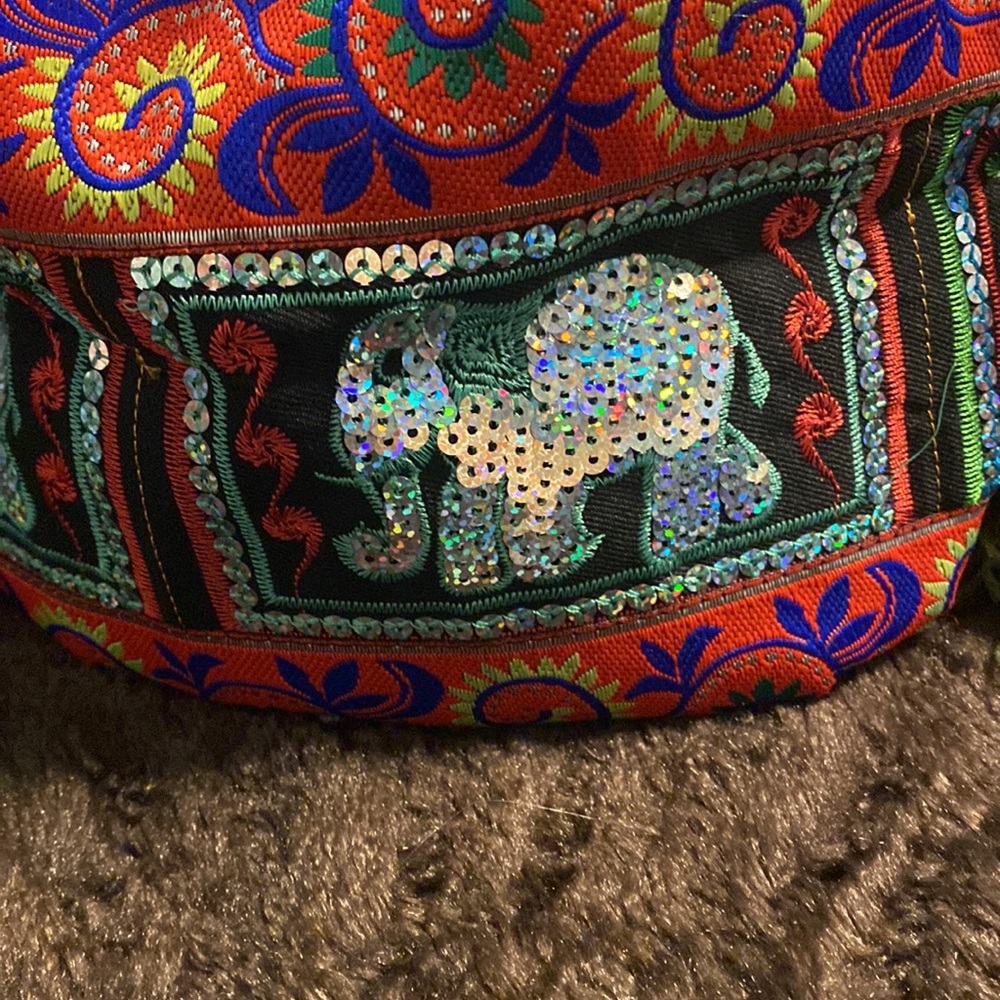 Bohemian elephant drawstring handbag from Taiwan adjustable strap new - Picture 2 of 5